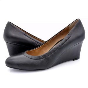 $139 Vionic Camden Black Leather Wedge Heel Comfort Shoes Size 10